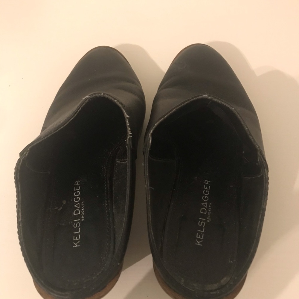Kelsi dagger mules - Picture 2 of 3